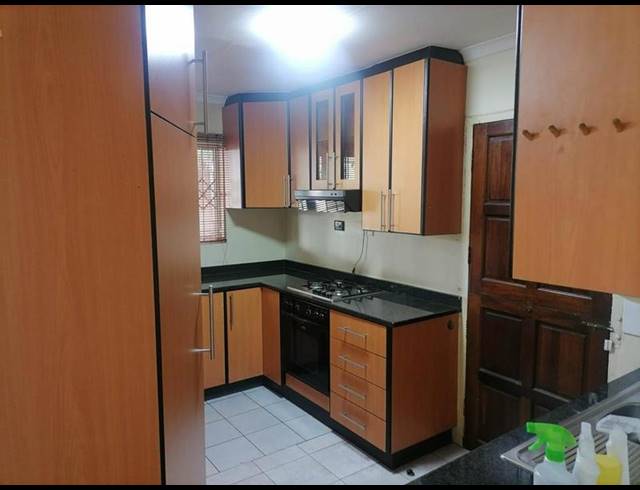3 BEDROOM HOUSE FOR SALE IN CLAYFIELD